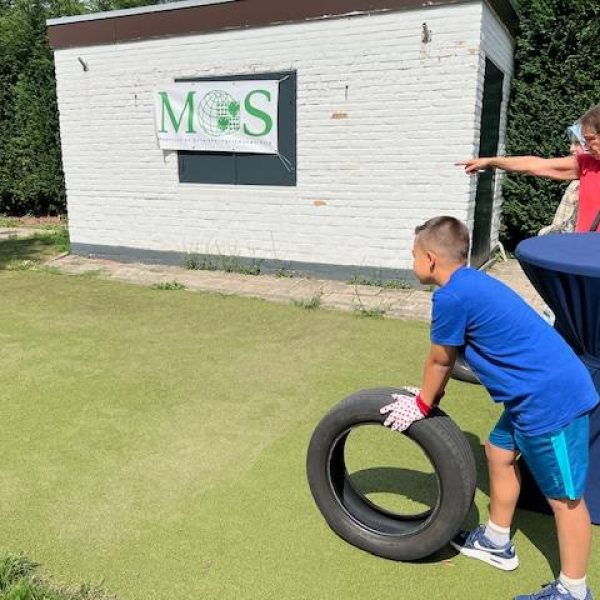 mos1